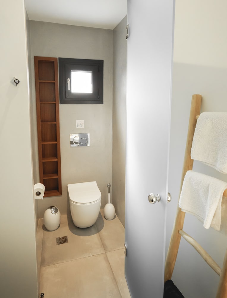 George and Joanna Suites