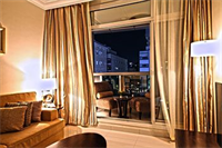 White Feather Hotel Apartments
