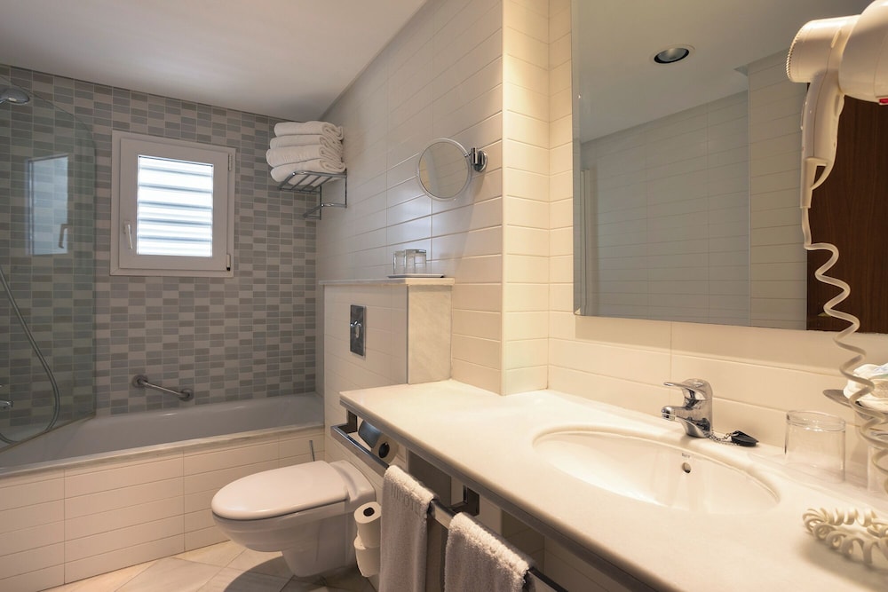 Hotel Hipotels Dunas Cala Millor Aparthotel, Spanien, Cala Millor. Großes 210