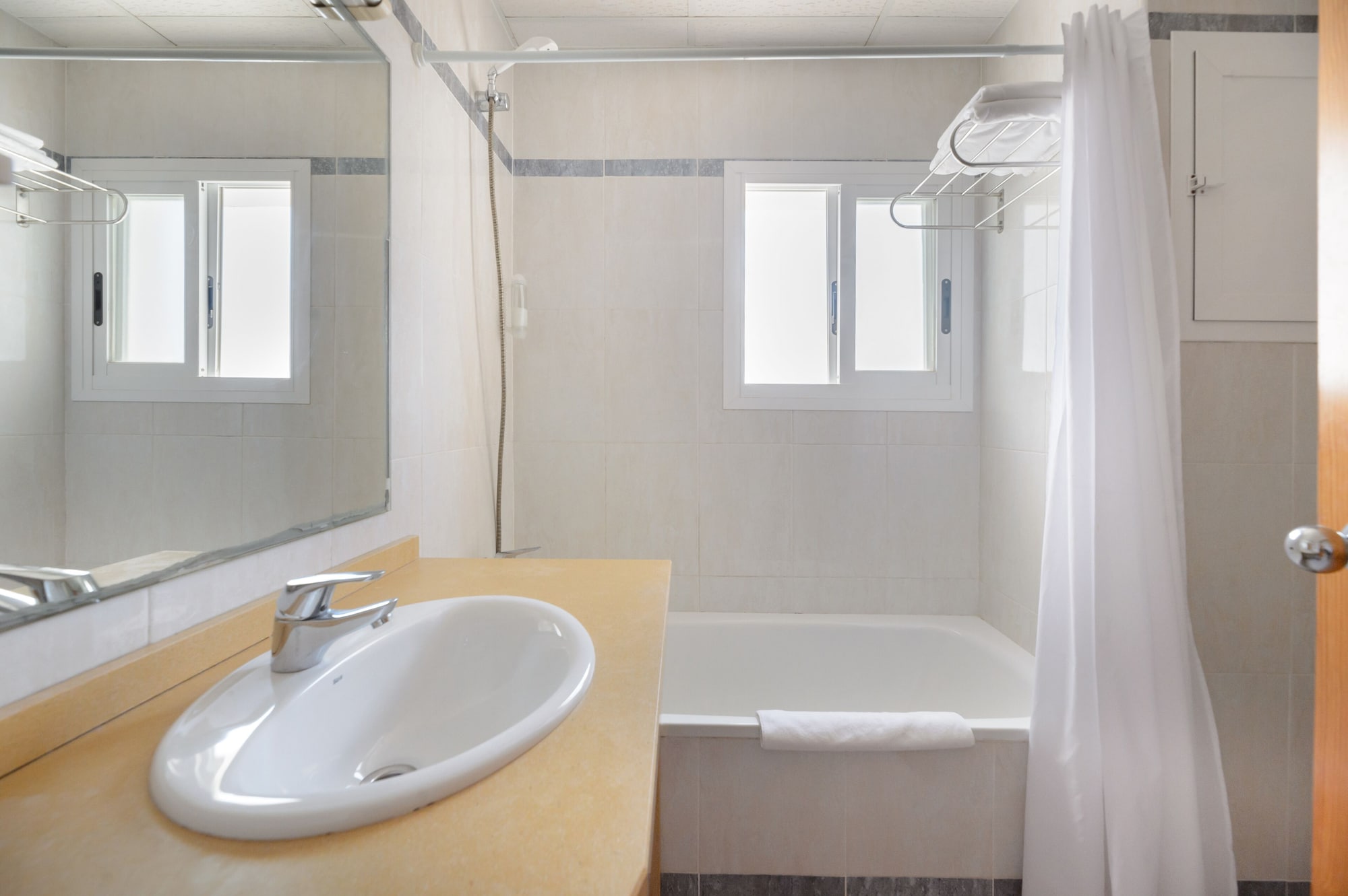 Hotel Aparthotel Vibra Sanan (Adults Only), Spanien, Sant Antoni de Portmany. Großes 96