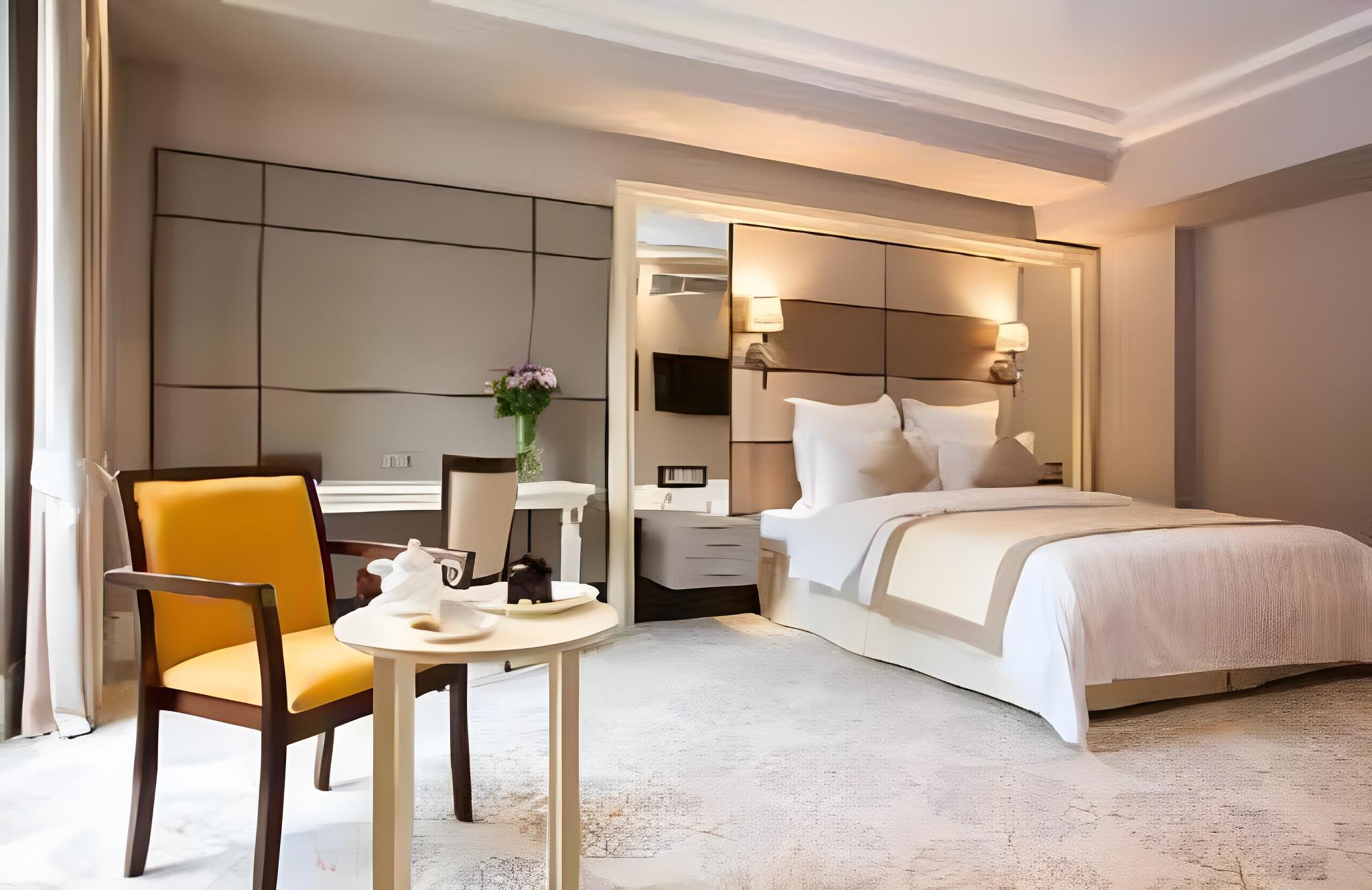 Hotel Ambassadori Hotel Tbilisi, Georgien, Tiflis. Großes 761