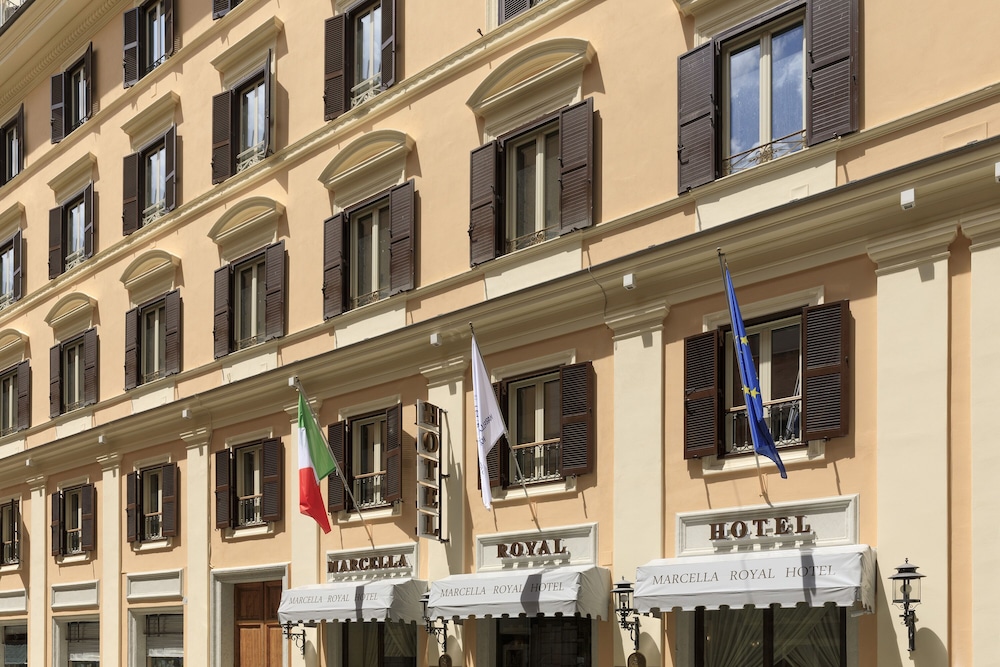 Marcella Royal Hotel - Roof Top Garden