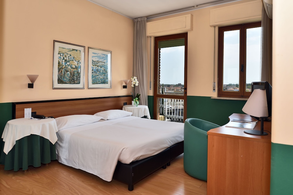 Hotel Carlton, Italien, Treviso. Großes 282