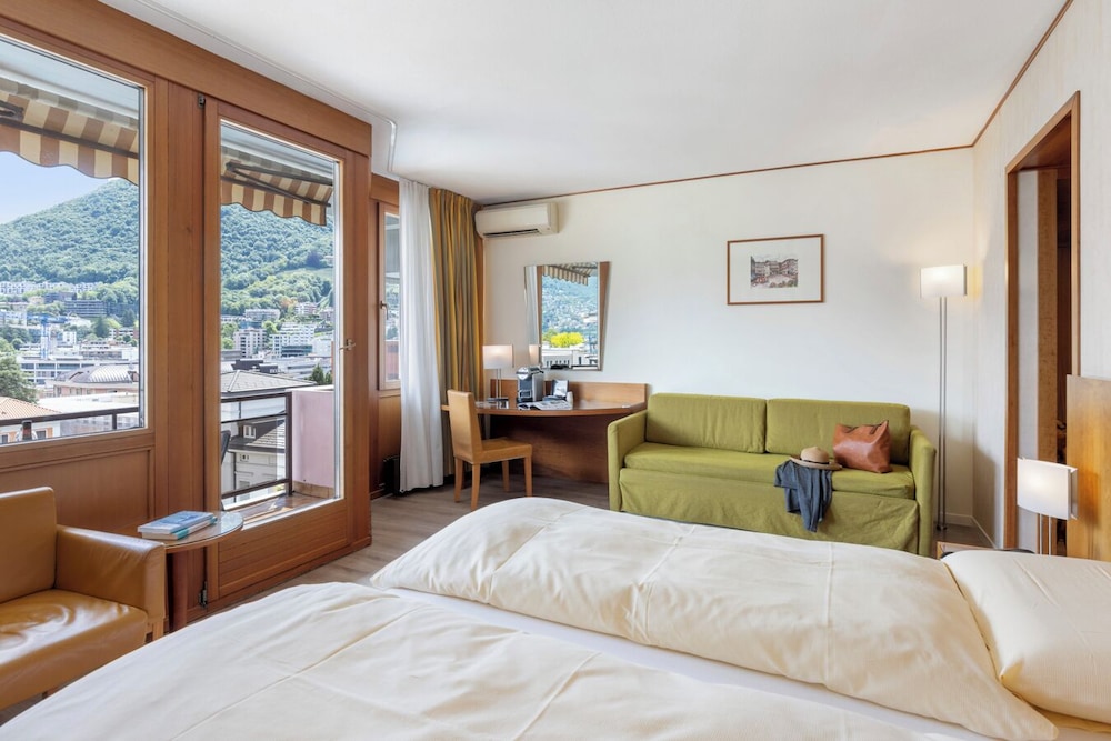 Hotel Hotel Delfino, Schweiz, Lugano. Großes 516