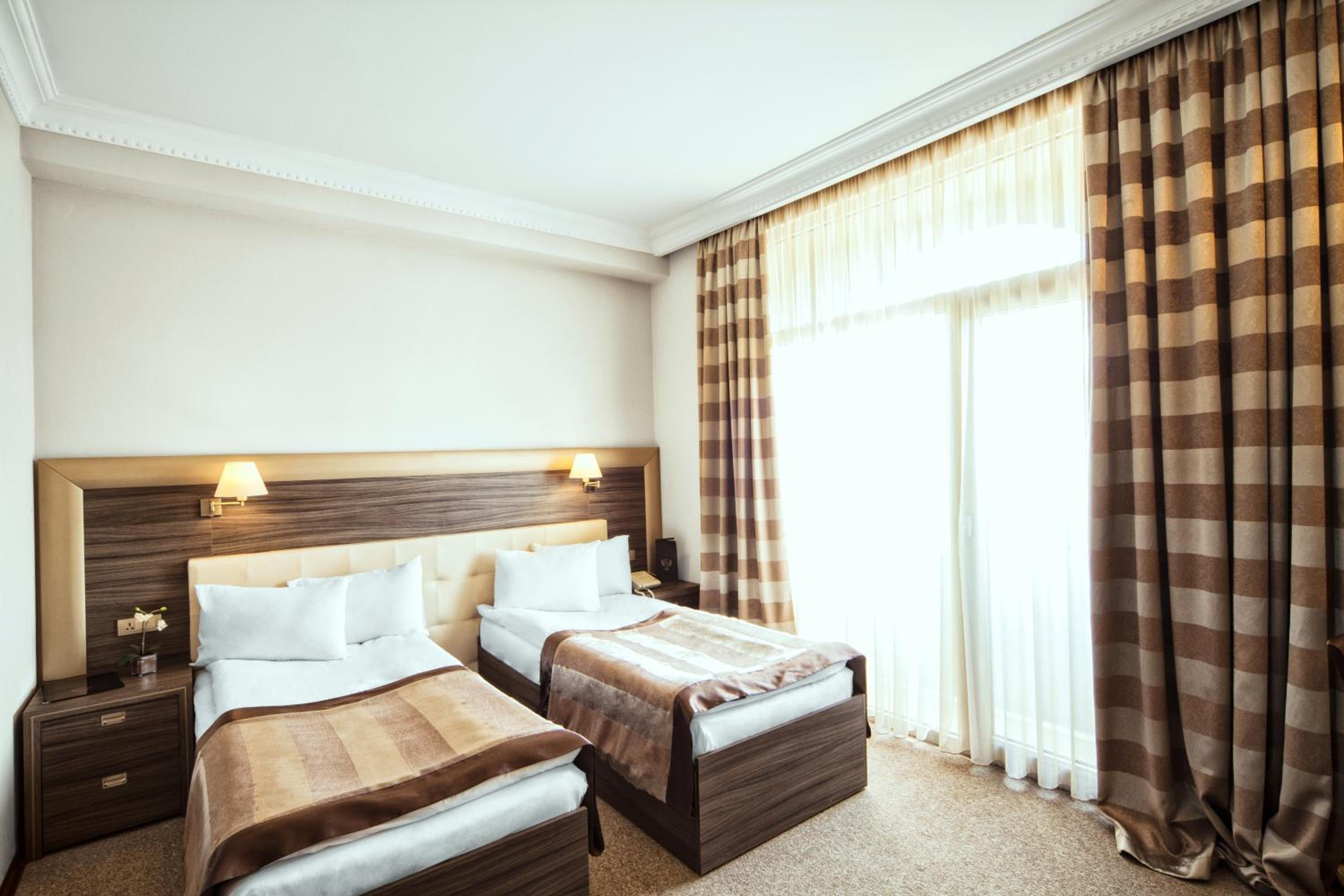 Hotel Hotel Cruise, Georgien, Tiflis. Großes 120