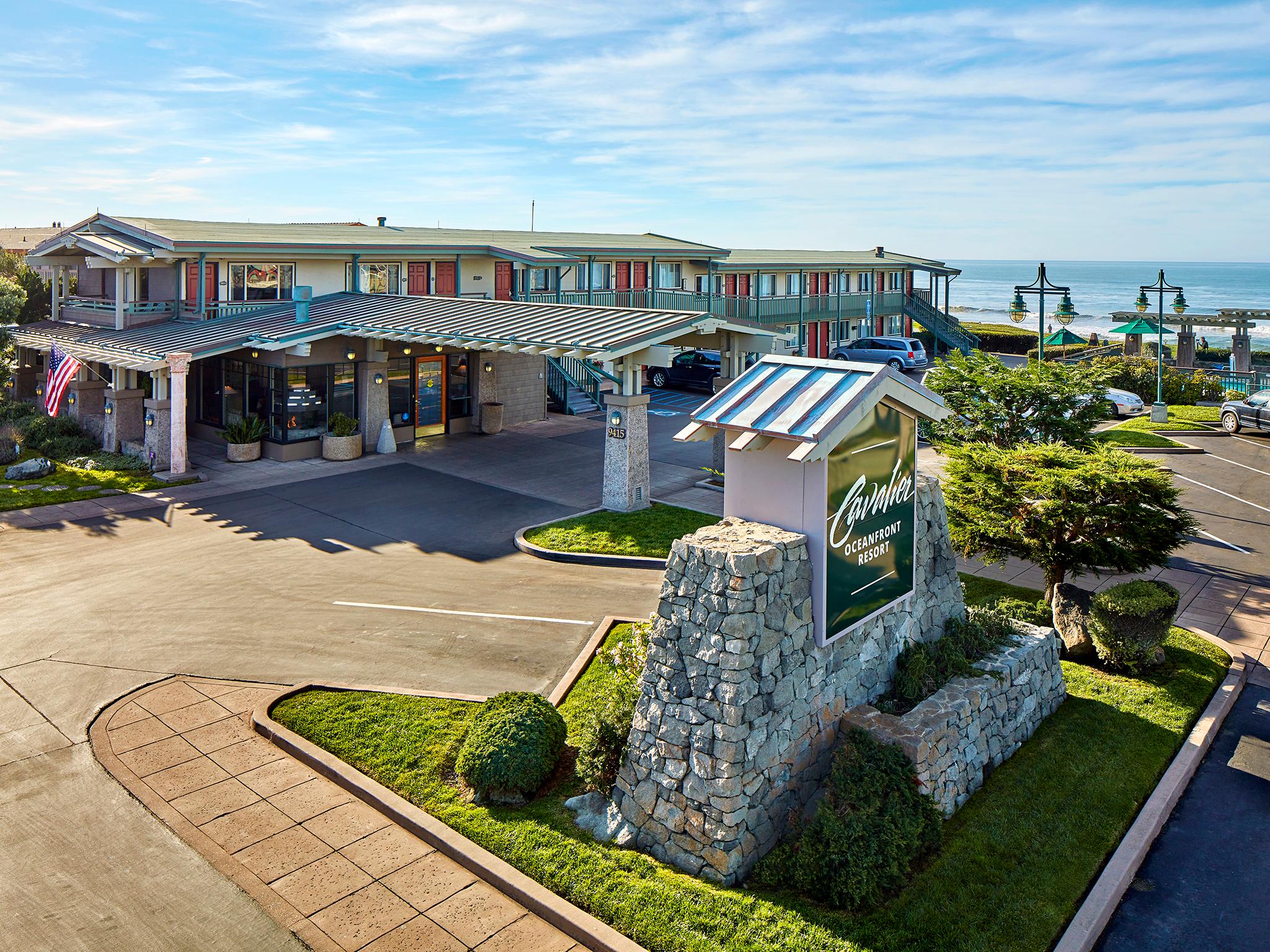 Hotel Cavalier Oceanfront Resort (ex Best Western Cavalier Ocean Resort), USA, San Simeon. Großes 738
