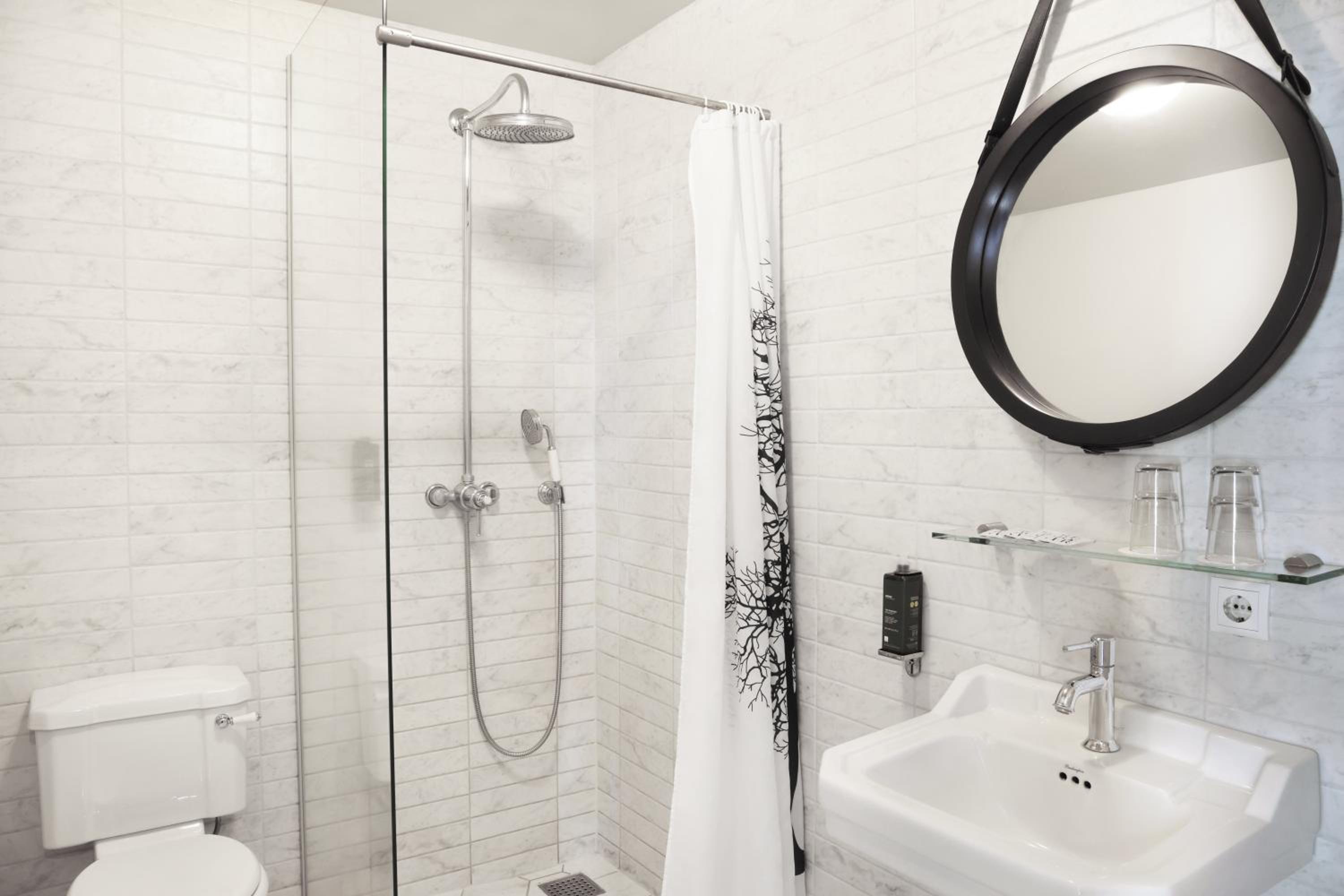 Hotel Fosshotel Baron, Island, Reykjavik. Großes 667