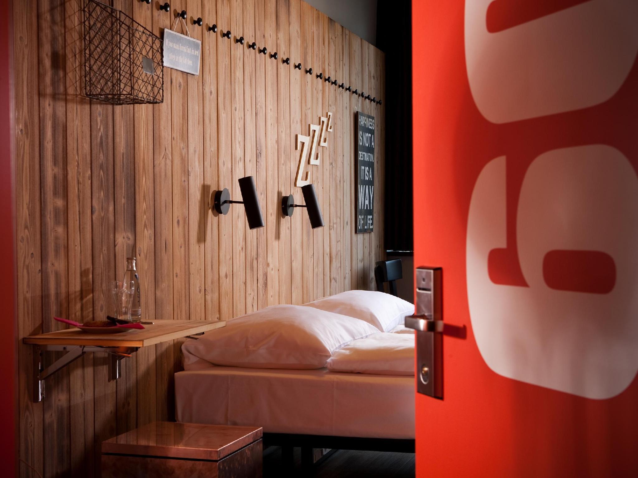 Hotel Generator Berlin Mitte, Deutschland, Berlin. Großes 486