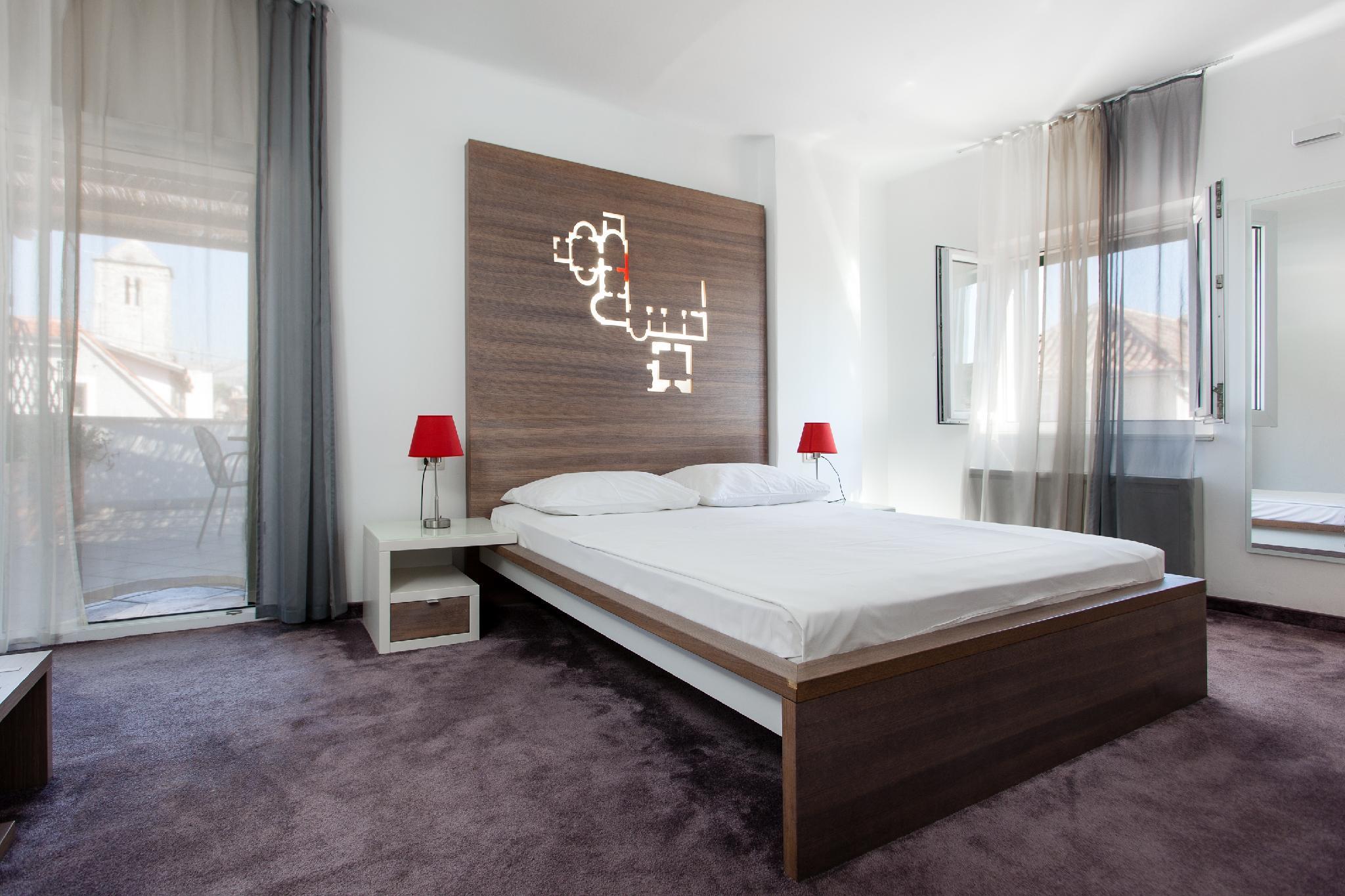 Hotel Slavija Culture Heritage Hotel, Kroatien, Split. Großes 924