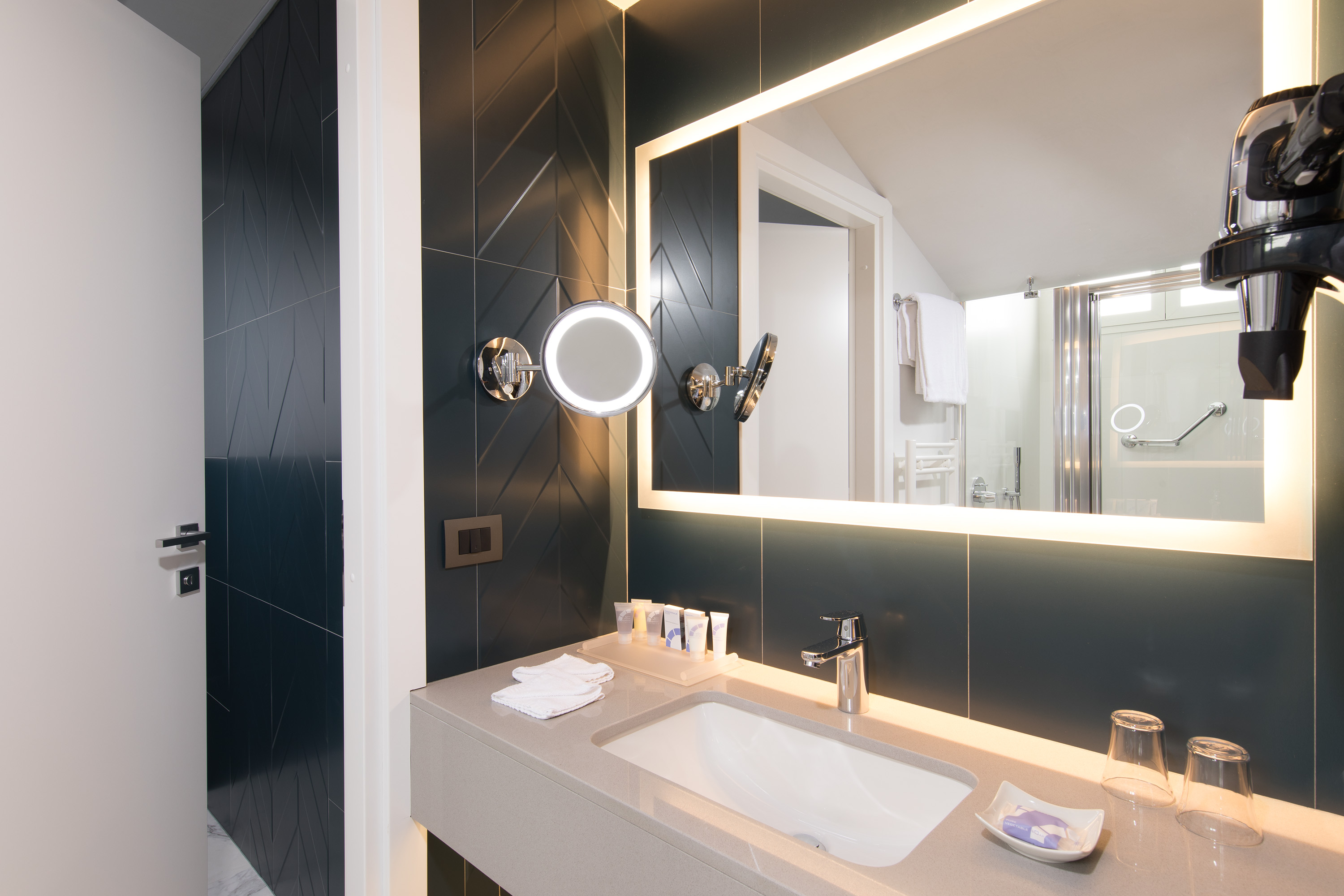 Hotel Nazionale, Italien, Rom. Großes 881