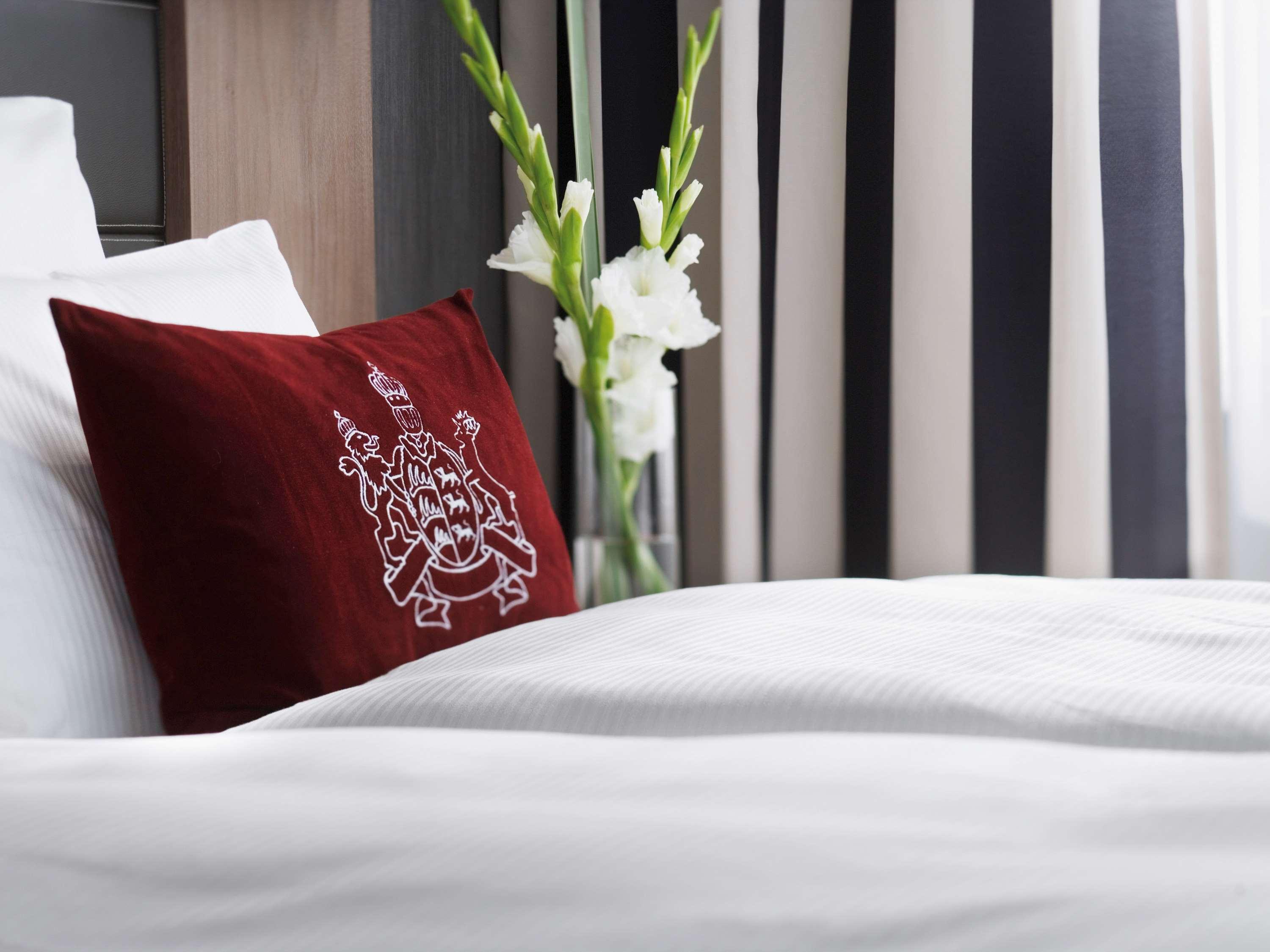 Hotel Movenpick Hotel Stuttgart Airport, Deutschland, Stuttgart. Großes 636