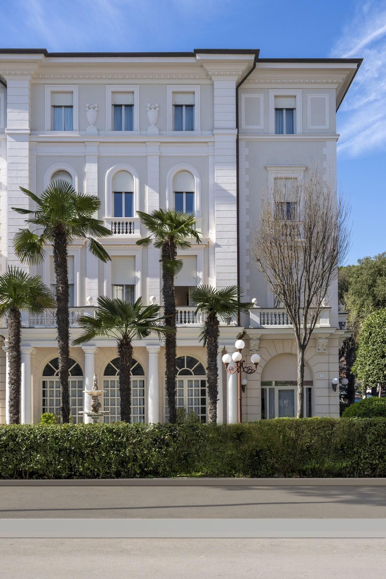 Hotel Residenza Parco Fellini, Italien, Rimini. Großes 340