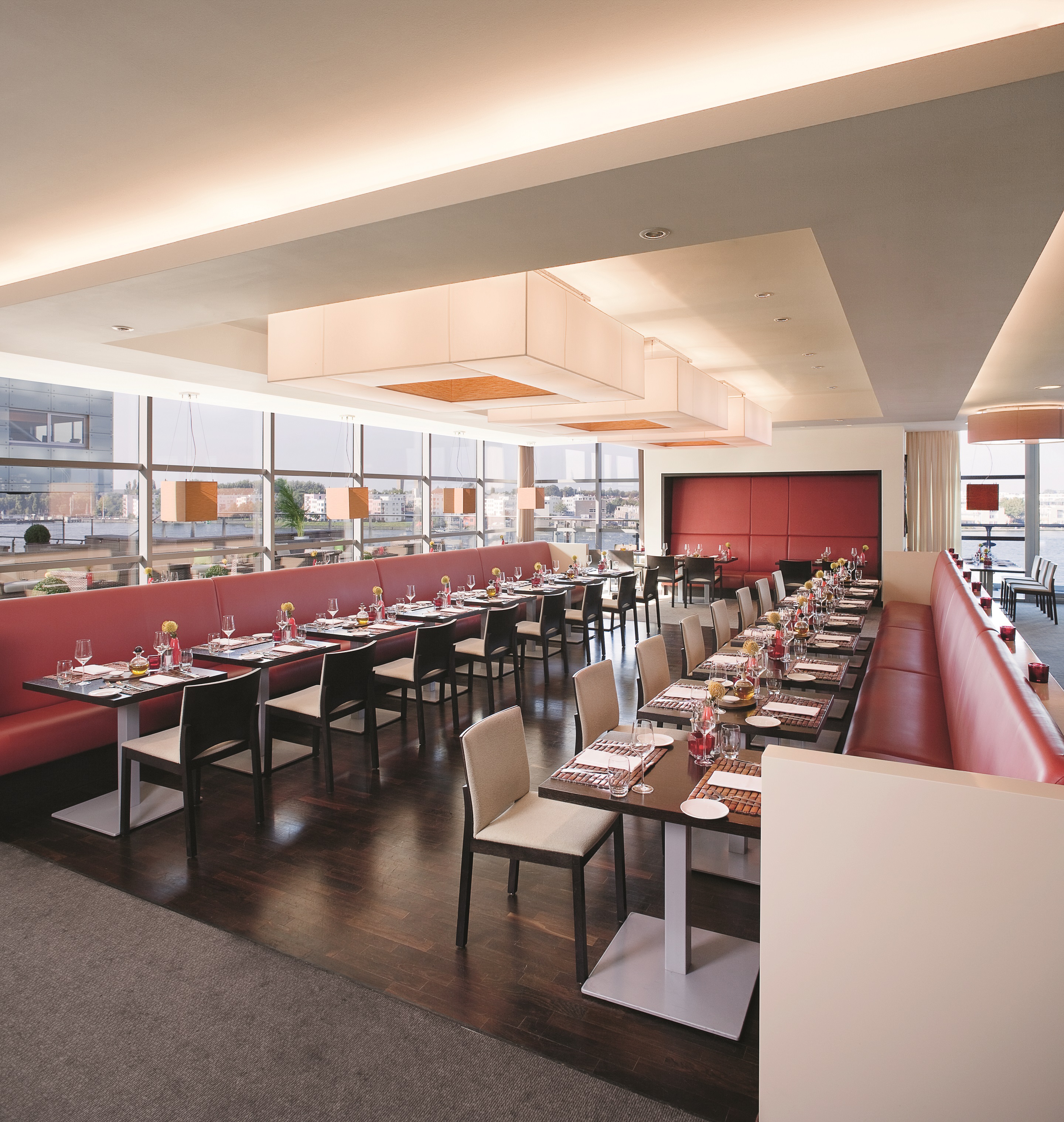 Hotel Movenpick Amsterdam City Centre, Niederlande, Amsterdam. Großes 741