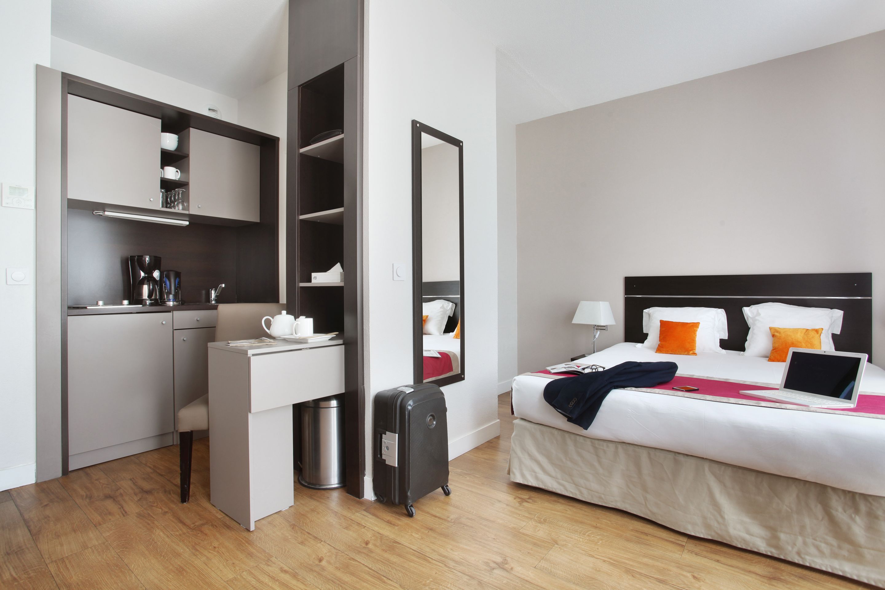 Hotel Apparthotel Odalys City Les Floridianes, Frankreich, Aix-en-Provence. Großes 267