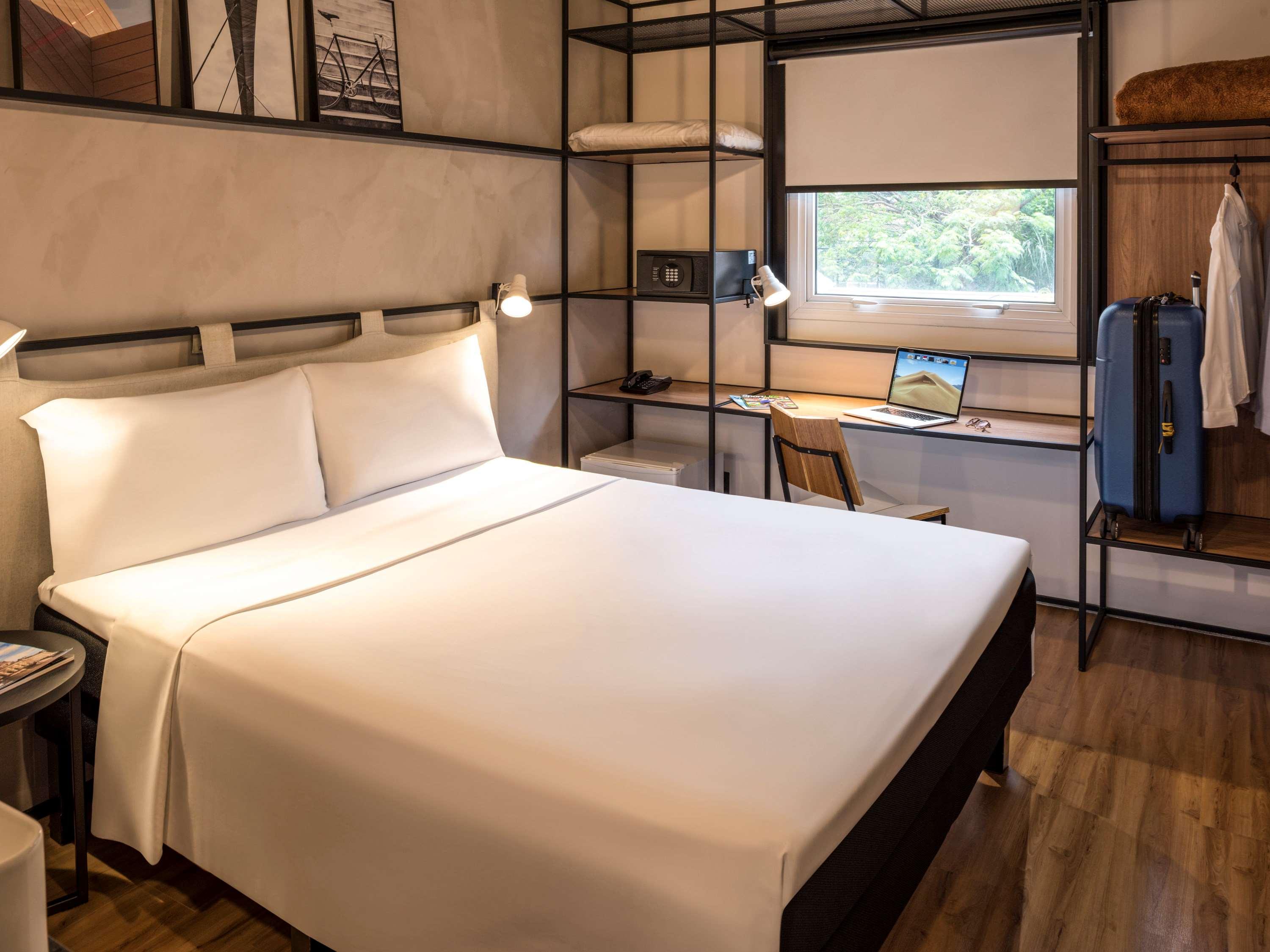 Hotel ibis Brussels Centre Chatelain, Belgien, Brüssel. Großes 35