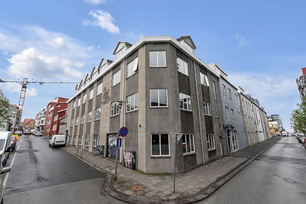 The Swan House - Reykjavík Apartments