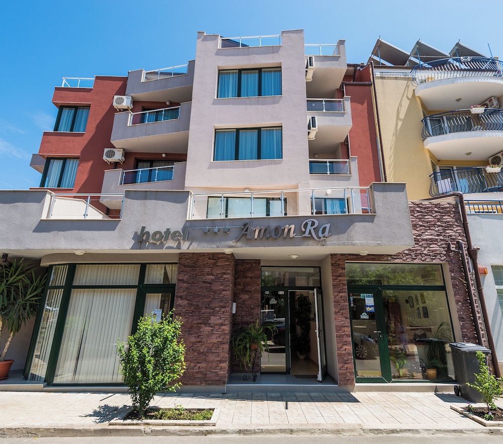 Amon Ra Family Hotel