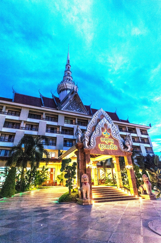Smiling Hotel and Spa