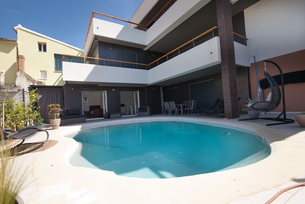 Basic Mansion Mandalina