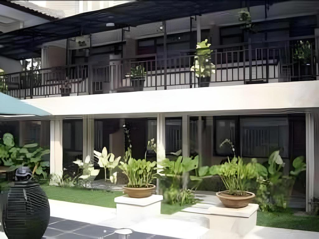 NIDA Rooms Otto Cicendo Trade Center