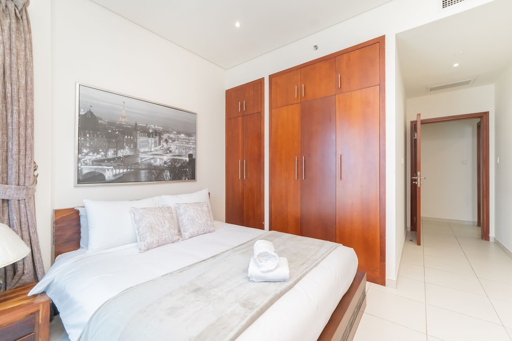 Faraway Homes - Marina Heights