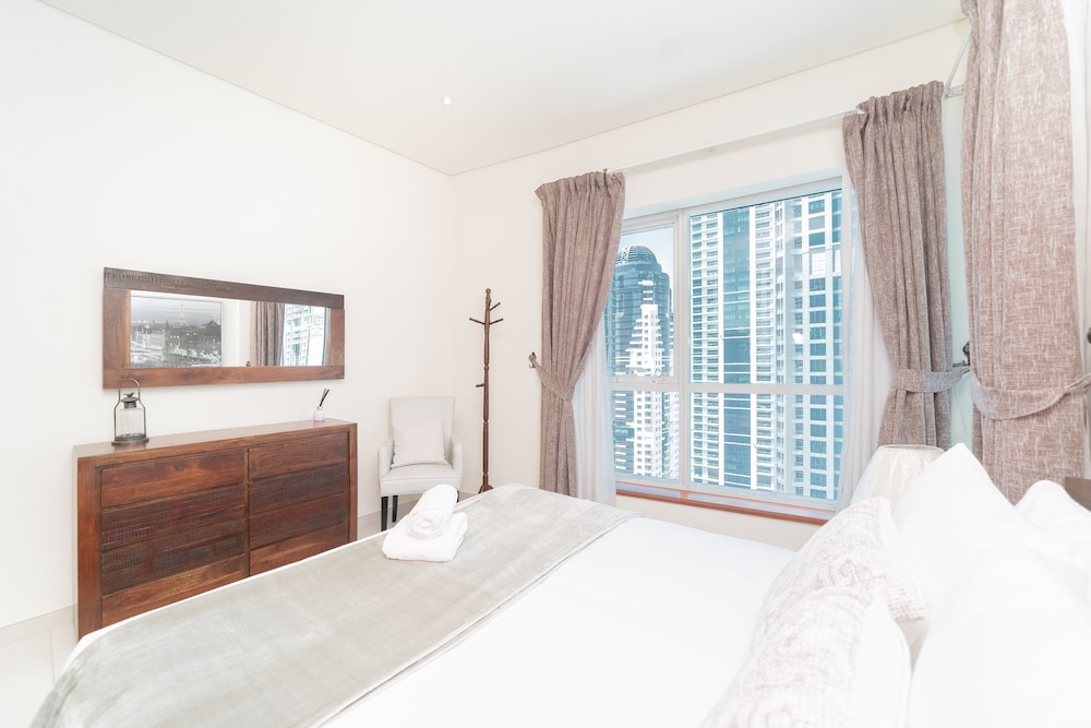 Faraway Homes - Marina Heights