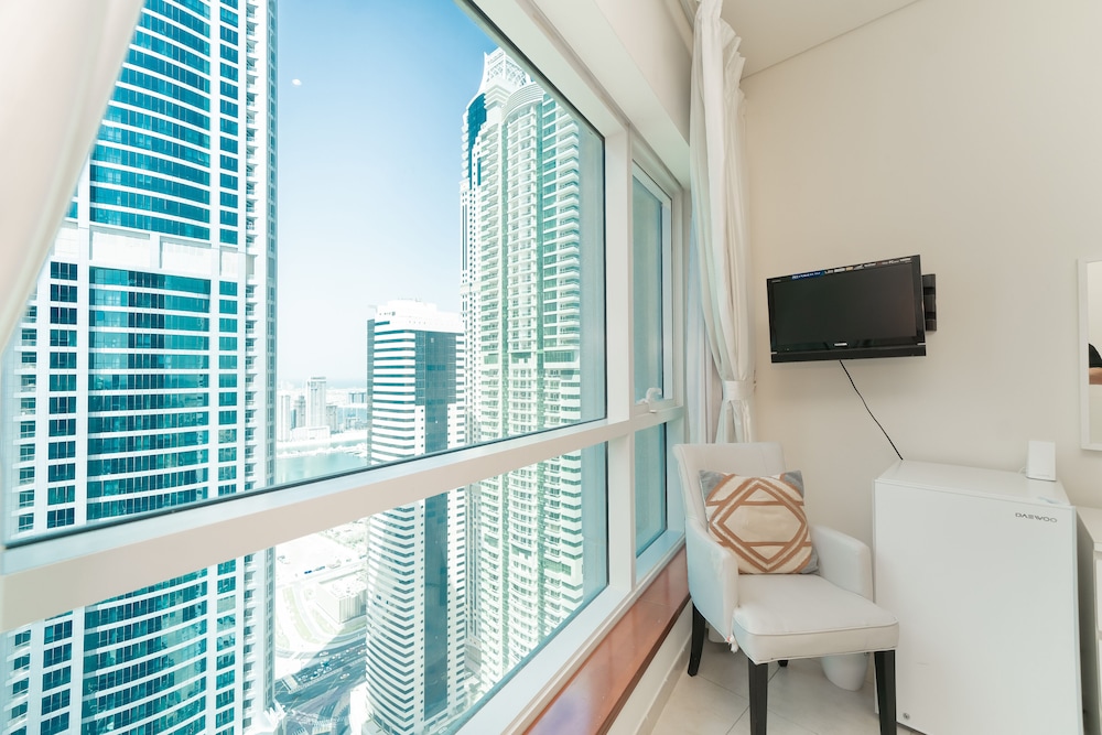 Faraway Homes - Marina Heights