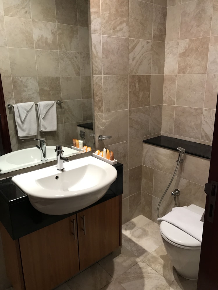 Faraway Homes - Marina Heights