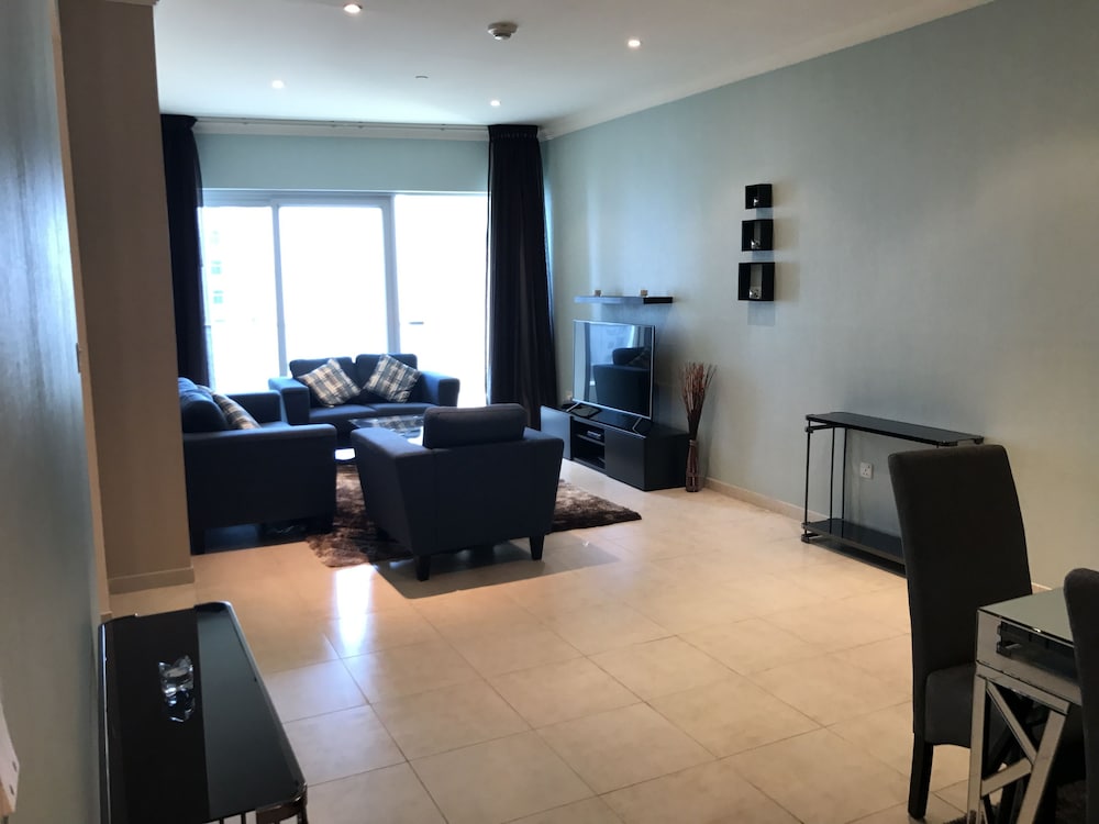 Faraway Homes - Marina Heights