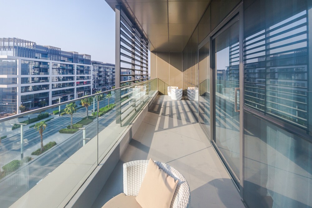 City Walk 6 By Fam Living