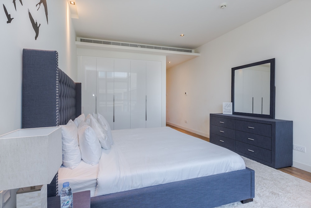 City Walk 6 By Fam Living