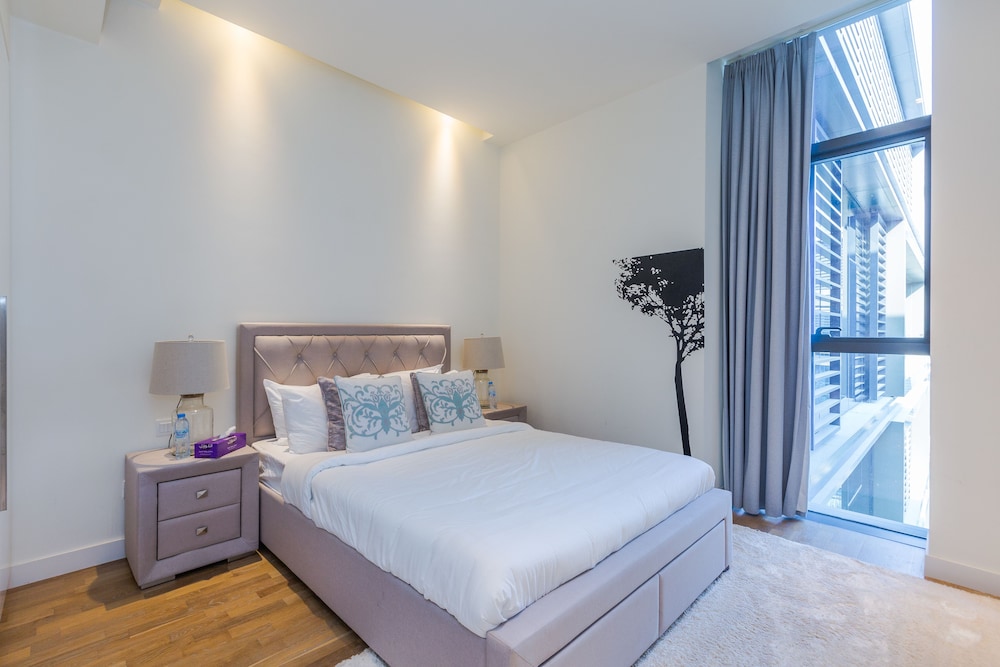 City Walk 6 By Fam Living