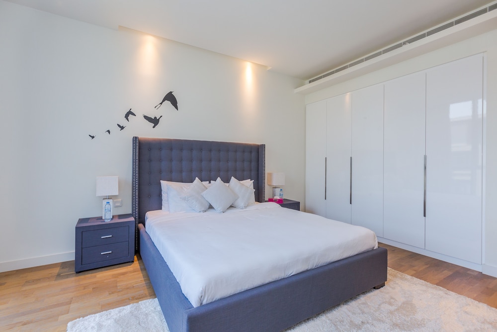 City Walk 6 By Fam Living