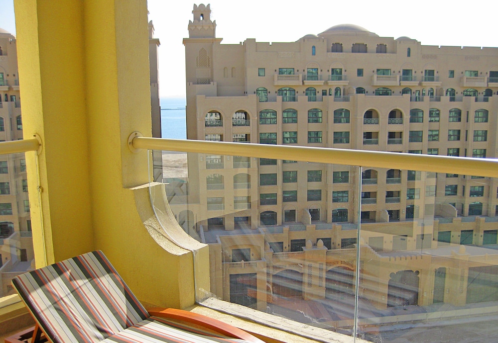 Royal Club Palm Jumeirah by Royal Vacation Homes Rental