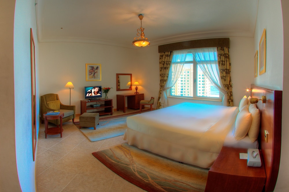Royal Club Palm Jumeirah by Royal Vacation Homes Rental