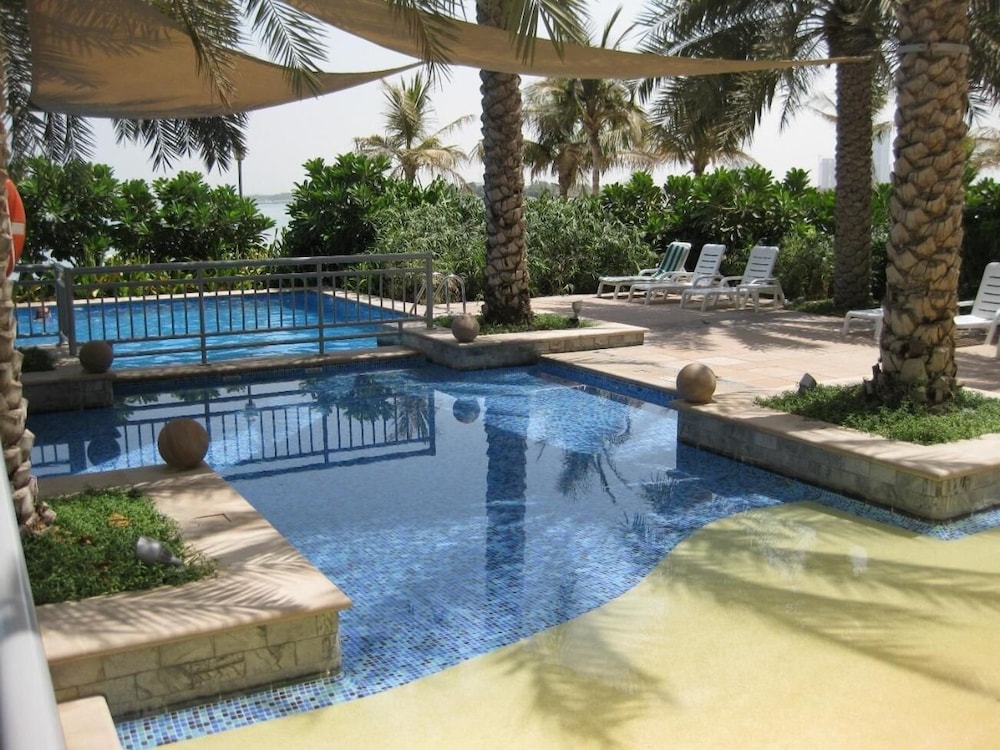 Royal Club Palm Jumeirah by Royal Vacation Homes Rental