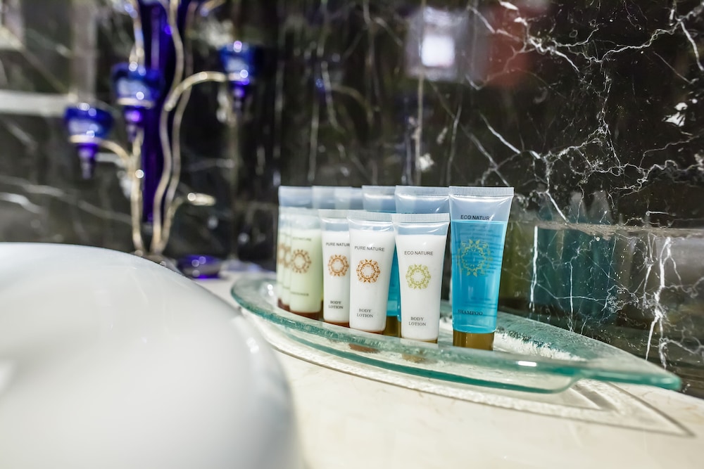 Hotel Sunday Suites Excelsior Hotel Deira (formerly Sheraton Deira), Vereinigte Arabische Emirate, Dubai. Großes 656