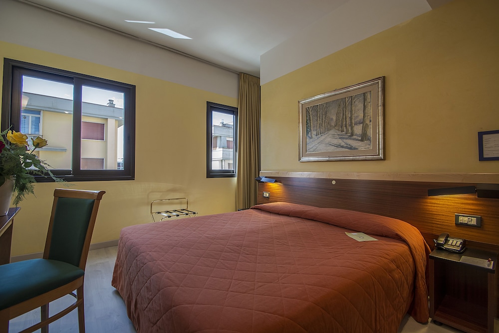 Hotel Art Hotel Milano, Italien, Prato. Großes 485