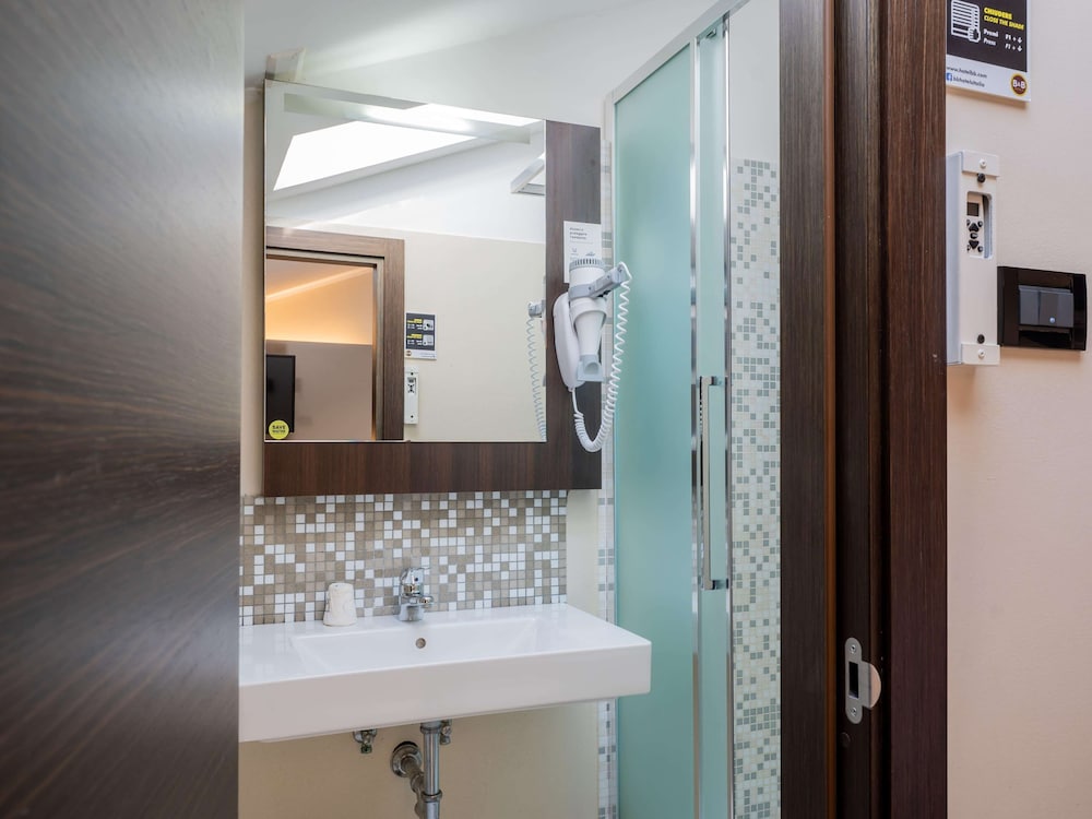 Hotel B&B Hotel Trieste, Italien, Triest. Großes 1048