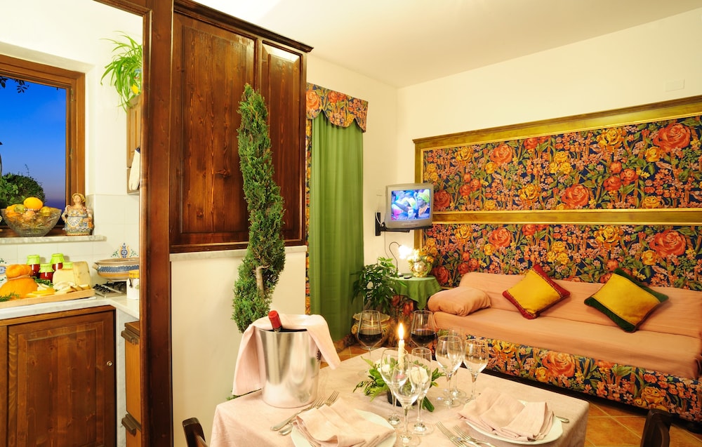 Hotel Villa Dafne, Italien, Alia. Großes 144