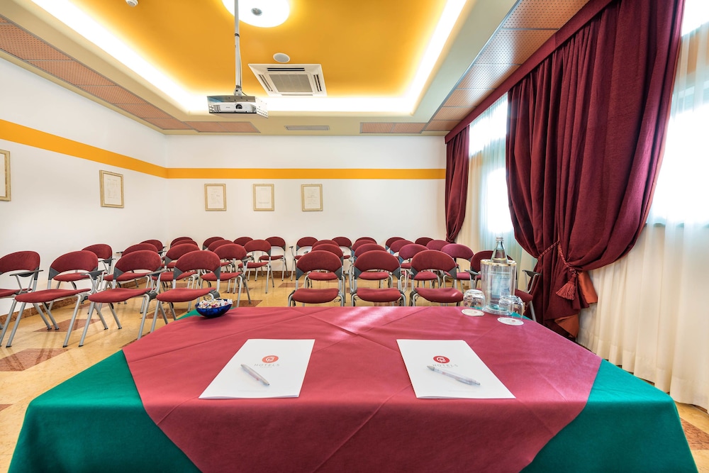 Hotel West Point Airport Hotel, Italien, Villafranca di Verona. Großes 61