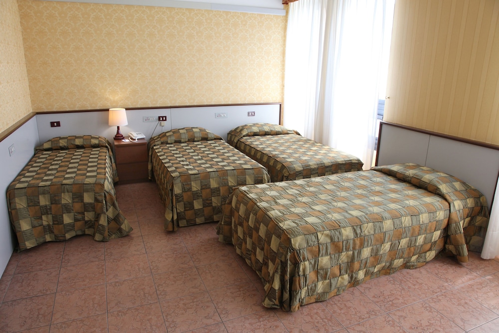 Hotel Maxim, Italien, Verona. Großes 606