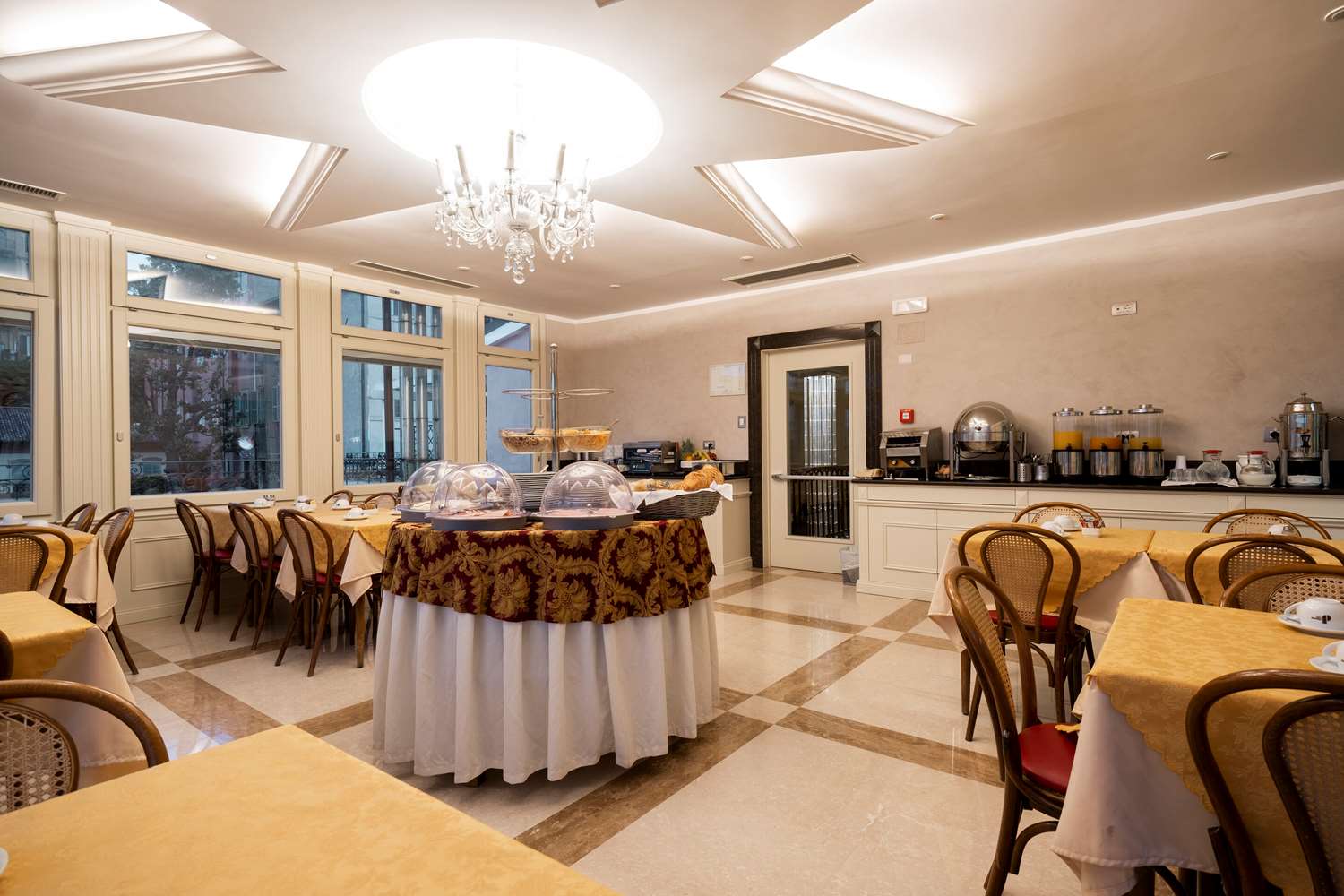 Hotel Comfort Hotel Bolivar, Italien, Rom. Großes 481