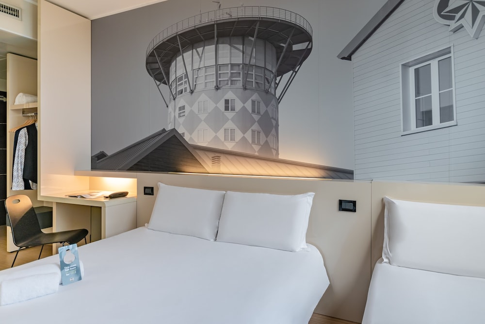 Hotel B&B Hotel Ravenna, Italien, Ravenna. Großes 537