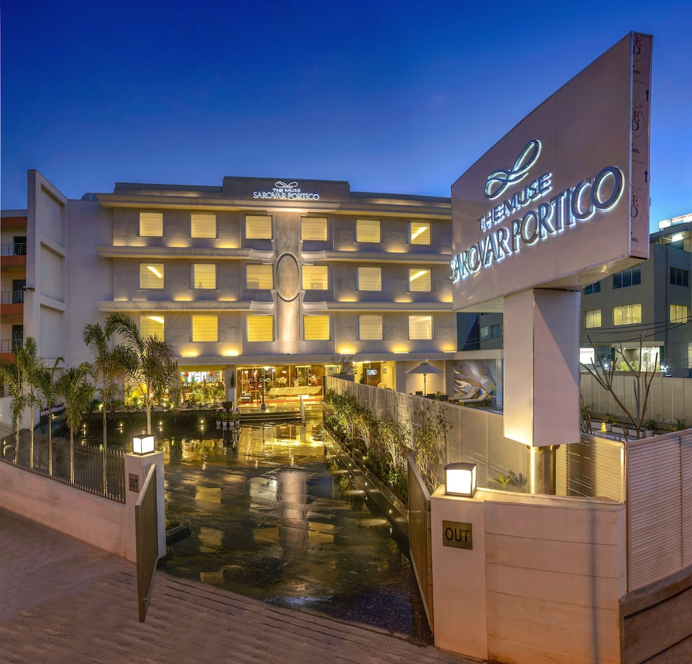 Hotel Deventure Sarovar Portico Kapashera, Indien, Delhi. Großes 112