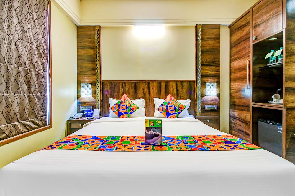 FabHotel Crawford Inn South Mumbai