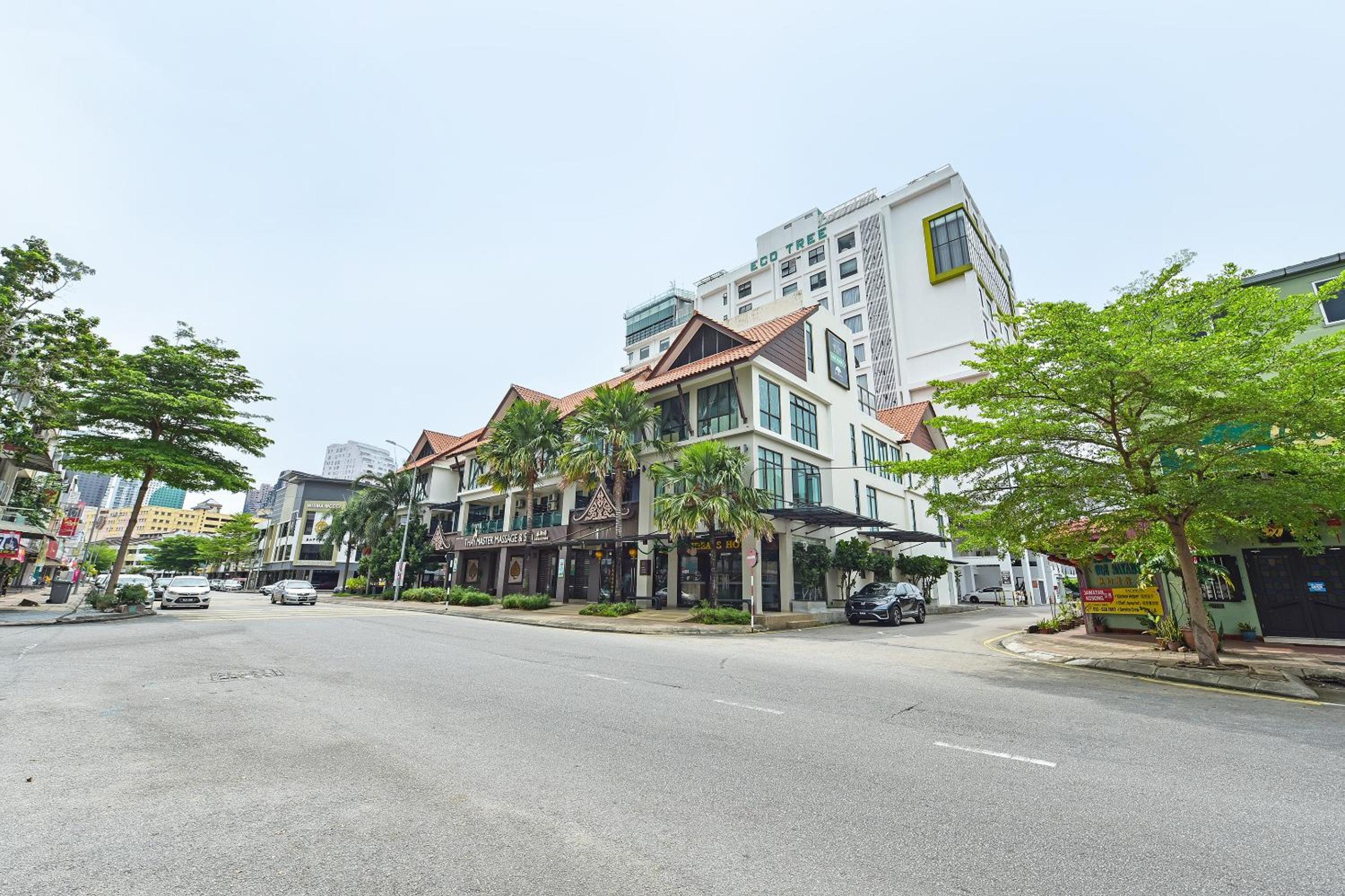 Townhouse Oak Melaka Near Dataran Pahlawan Formerly Ideals Hotel