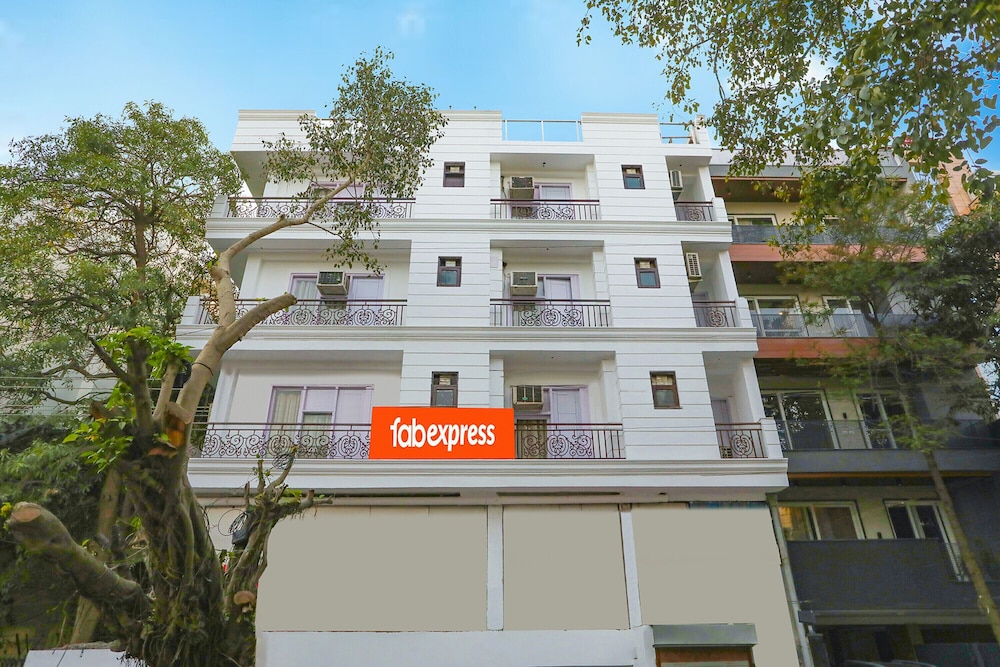 OYO 464 Hotel Lotus Palace