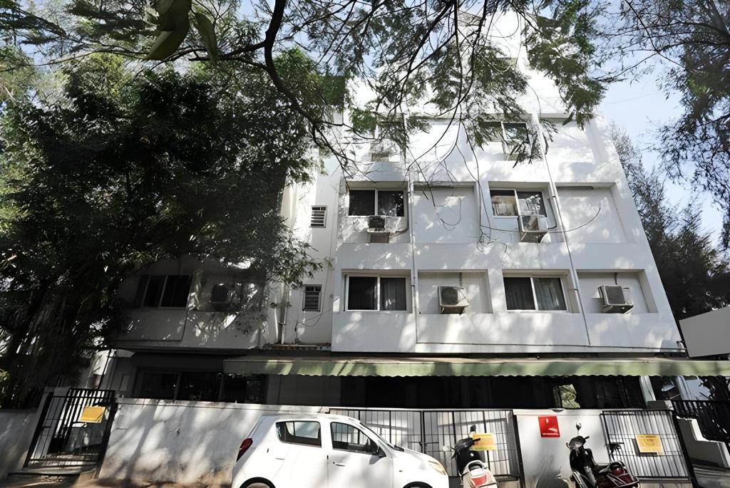 OYO 4104 Surya Villa