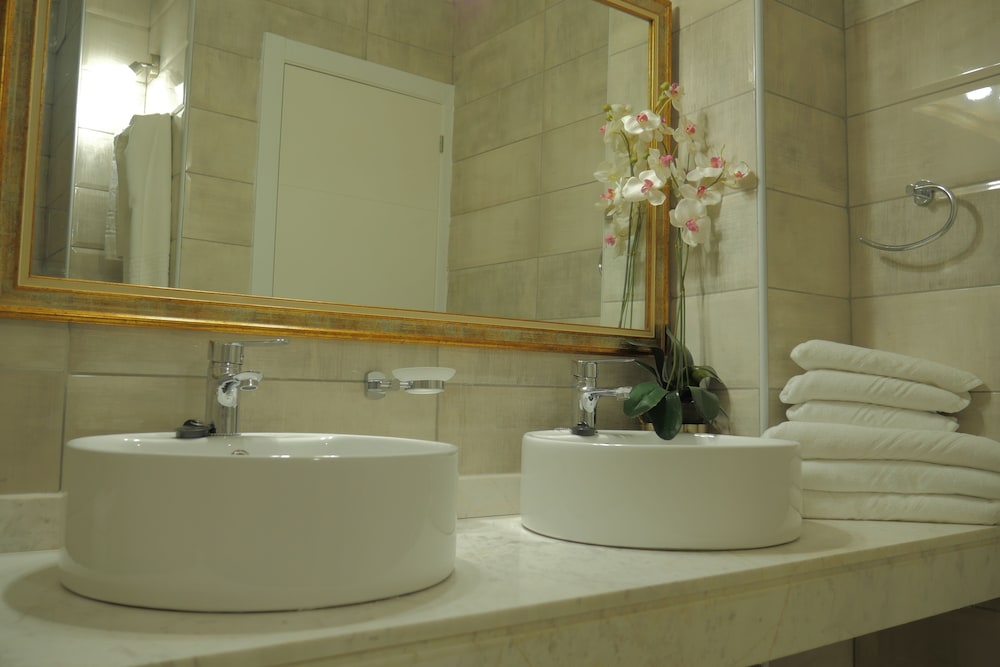 Hotel Las Piramides, Spanien, Playa de Las Américas. Großes 200